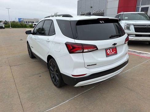 Used 2024 Chevrolet Equinox RS FWD image 3