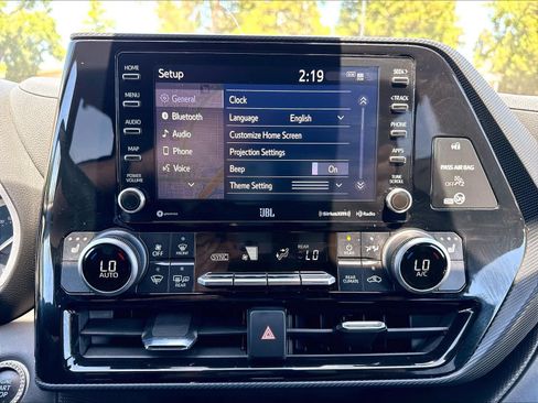 Used 2021 Toyota Highlander XSE AWD/4WD image 40