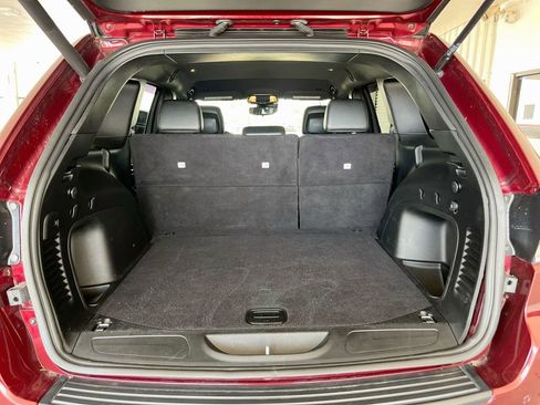 Used 2021 Jeep Grand Cherokee Laredo X RWD image 27