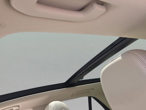 Certified 2025 Mercedes-Benz GLE 350 4MATIC image 22