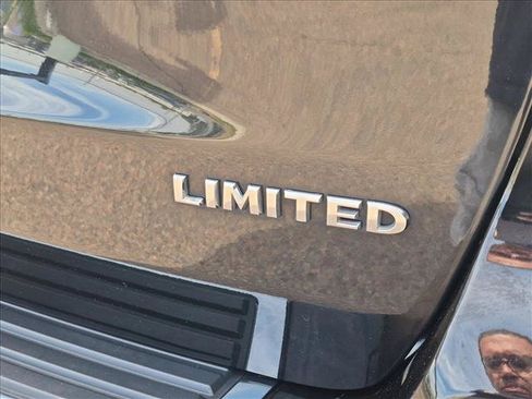 Used 2018 Jeep Grand Cherokee Limited AWD/4WD image 13