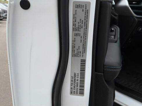 Used 2022 Jeep Grand Cherokee Trailhawk AWD/4WD image 32