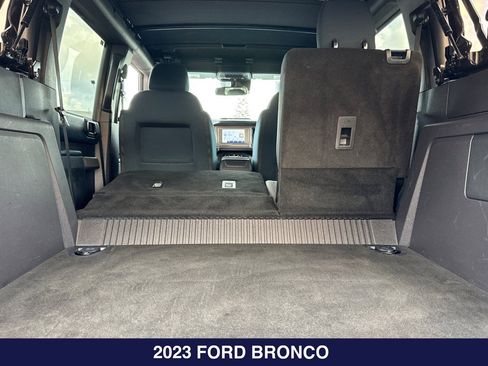 Used 2023 Ford Bronco Outer Banks w/ Sasquatch Package AWD/4WD image 16