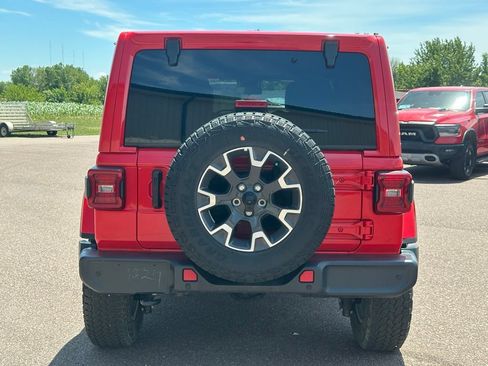Used 2024 Jeep Wrangler Unlimited Sahara w/ Safety Group AWD/4WD image 37