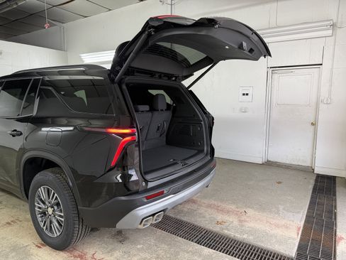 New 2026 Chevrolet Traverse LT image 43