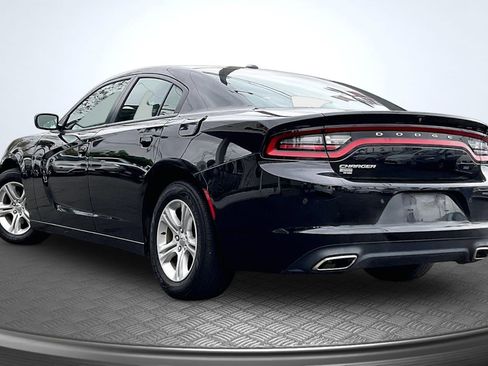 Used 2021 Dodge Charger SXT w/ Leather Interior Group image 2