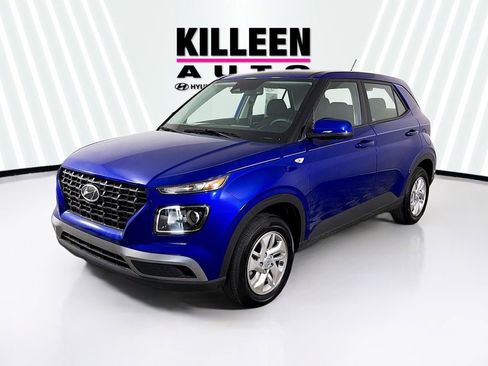 Used 2024 Hyundai Venue SE FWD image 3