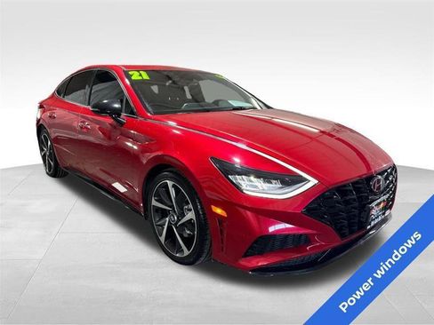 Used 2021 Hyundai Sonata SEL Plus image 3