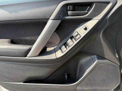 Used 2018 Subaru Forester 2.5i w/ Alloy Wheel Package image 15