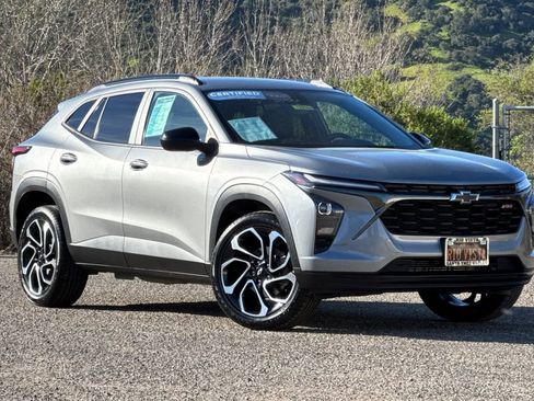 Certified 2024 Chevrolet Trax RS FWD image 2