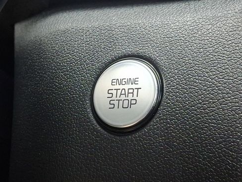 Used 2023 Kia Sorento S AWD/4WD image 25