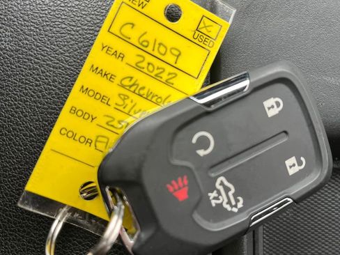 Used 2022 Chevrolet Silverado 2500 LT w/ Convenience Package image 22