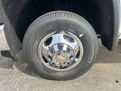 New 2026 Chevrolet Silverado 3500 LT w/ Convenience Package image 10