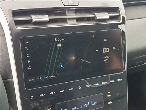 Used 2024 Hyundai Tucson Limited FWD image 19