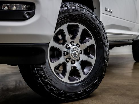 Used 2024 RAM 3500 Limited w/ Safety Group image 26