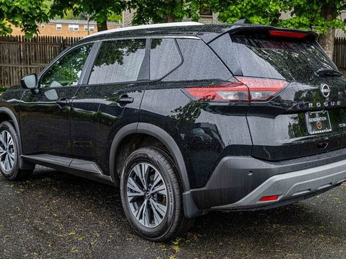 Certified 2023 Nissan Rogue SV w/ SV Premium B Package image 4