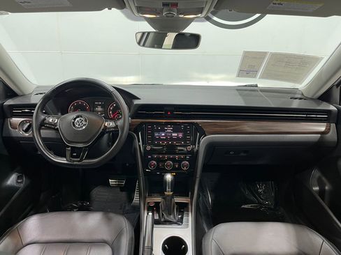 Used 2020 Volkswagen Passat 2.0T SEL image 20