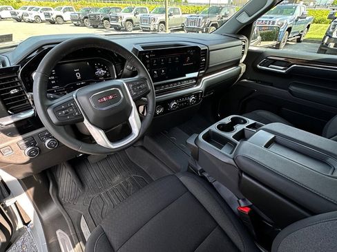 Used 2024 GMC Sierra 1500 Elevation AWD/4WD image 19