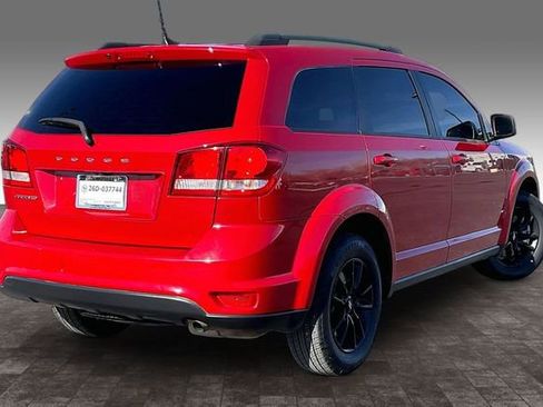 Used 2019 Dodge Journey SE w/ Connectivity Group image 2