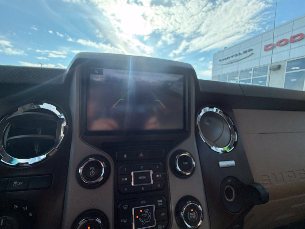 Used 2014 Ford F250 Lariat w/ Lariat Ultimate Package AWD/4WD image 13