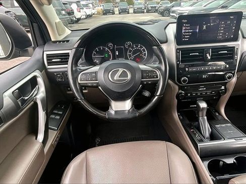 Used 2022 Lexus GX 460 Premium image 8
