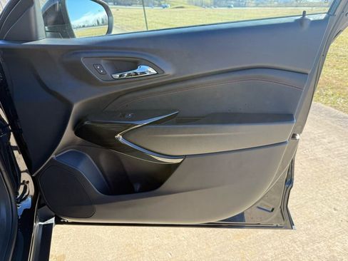 New 2026 Chevrolet Trax RS w/ Sunroof Package image 19