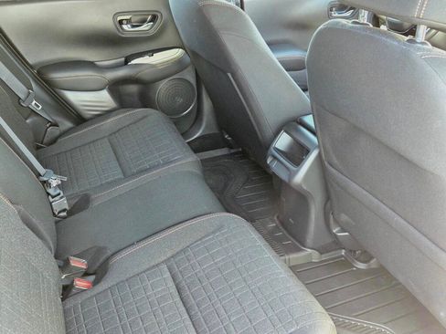 Certified 2025 Honda HR-V Sport image 19