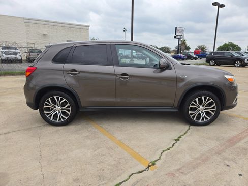 Used 2017 Mitsubishi Outlander Sport ES FWD image 6