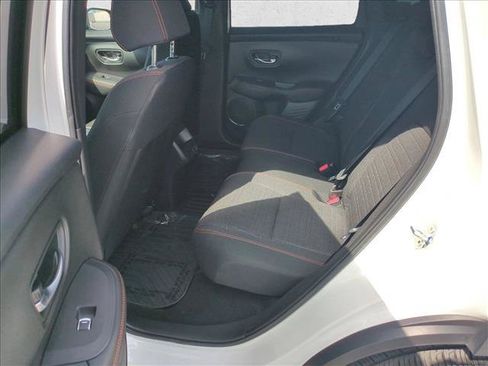 Used 2025 Honda HR-V Sport image 18
