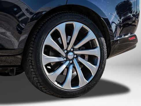 Used 2023 Land Rover Range Rover SE image 58