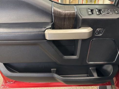 Used 2020 Ford F350 Lariat AWD/4WD image 10