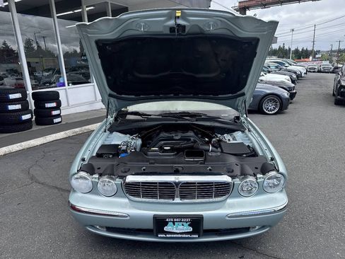 Used 2005 Jaguar XJ Vanden Plas RWD image 12