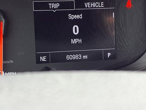 Used 2020 Chevrolet Trax LT w/ LT Convenience Package image 15