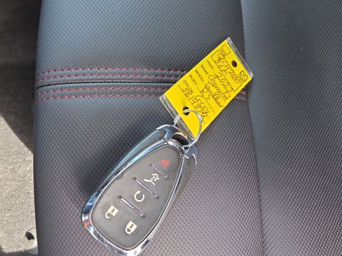 Used 2025 Chevrolet TrailBlazer RS w/ Convenience Package image 28