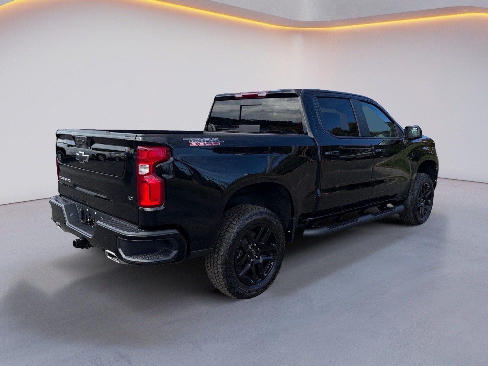 New 2026 Chevrolet Silverado 1500 LT Trail Boss w/ Convenience Package II AWD/4WD image 3