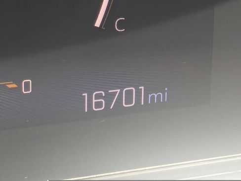 Used 2024 Chevrolet Trax LT w/ Driver Confidence Package image 34