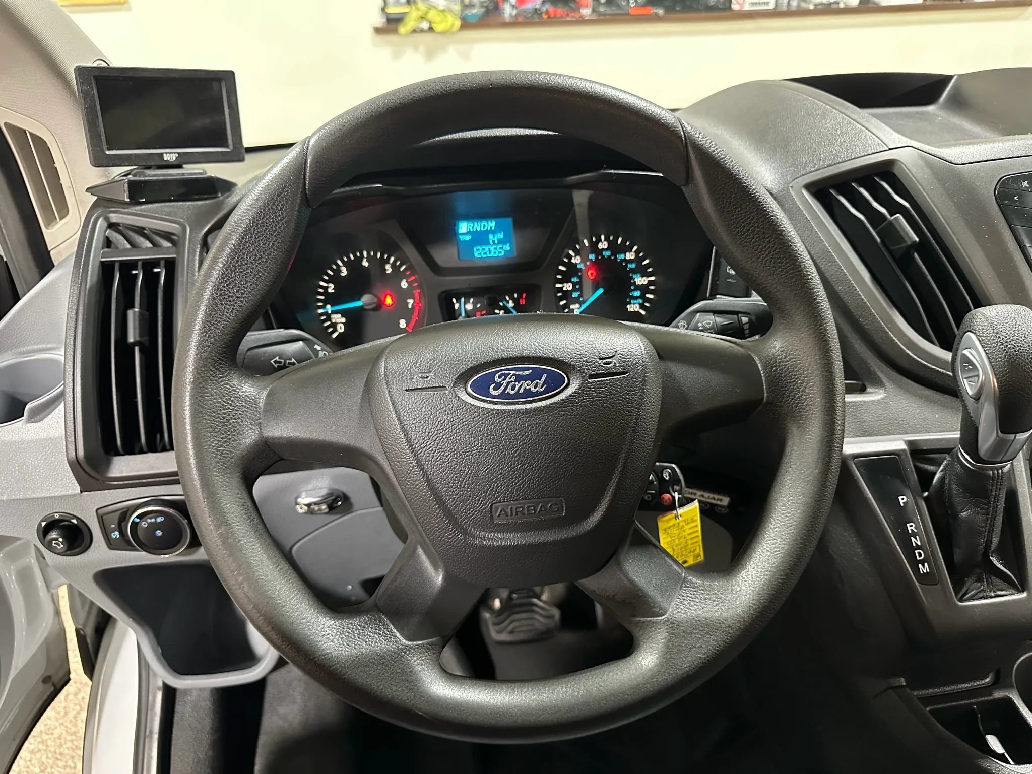 Used 2015 Ford Transit 250 148 Medium Roof RWD image 34