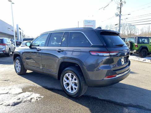 Used 2022 Jeep Grand Cherokee Limited image 8