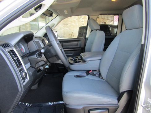 Used 2018 RAM 1500 Tradesman w/ Popular Equipment Group RWD image 8