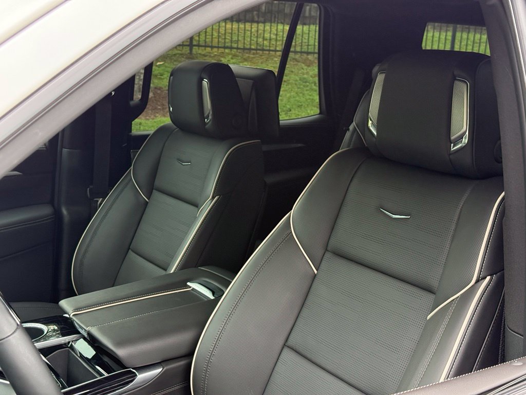 Used 2025 Cadillac Escalade Sport w/ Touring Package AWD/4WD image 20