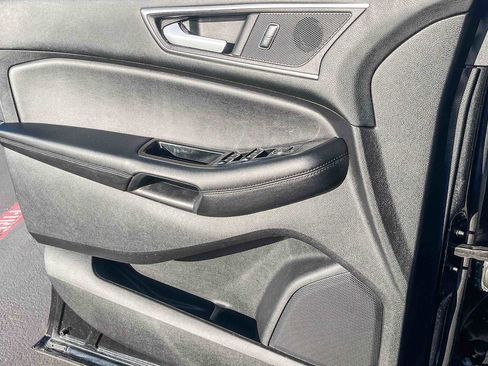 Used 2015 Ford Edge SEL w/ Equipment Group 201A image 19