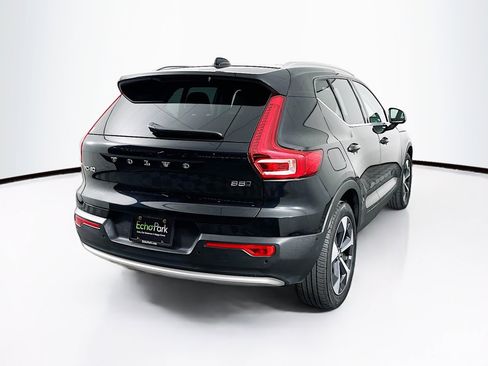 Used 2025 Volvo XC40 B5 Plus AWD/4WD image 9
