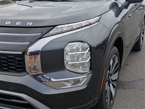 New 2025 Mitsubishi Outlander SEL image 9