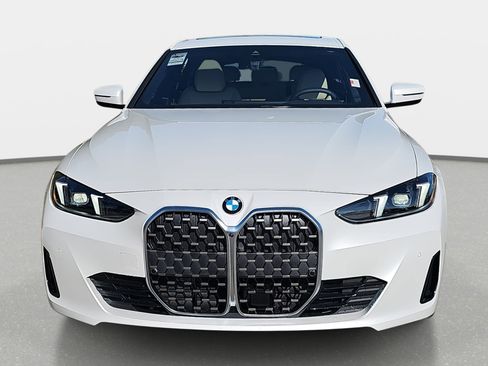 New 2026 BMW 430i w/ Premium Package image 2