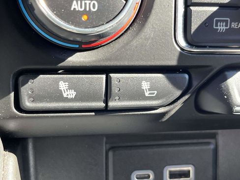 Used 2022 Chevrolet Tahoe LT image 25