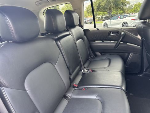 Used 2024 Nissan Armada SV AWD/4WD image 30