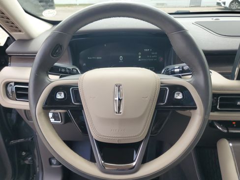 Certified 2023 Lincoln Aviator Reserve w/ Equipment Group 201A AWD/4WD image 14