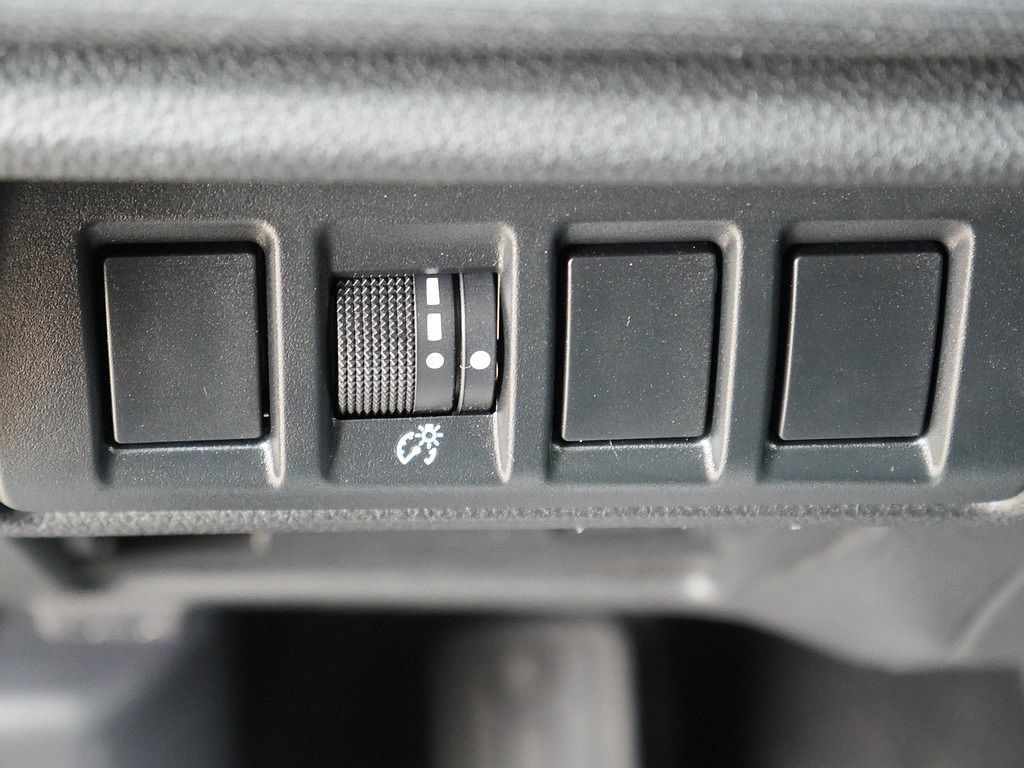 Used 2024 Subaru Outback Premium AWD/4WD image 25