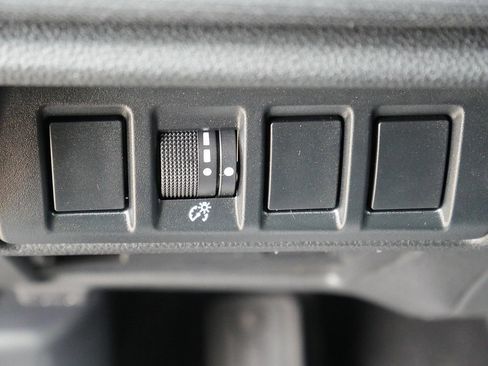 Used 2024 Subaru Outback Premium AWD/4WD image 25