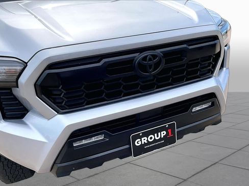 Used 2024 Toyota Tacoma TRD Off-Road AWD/4WD image 30